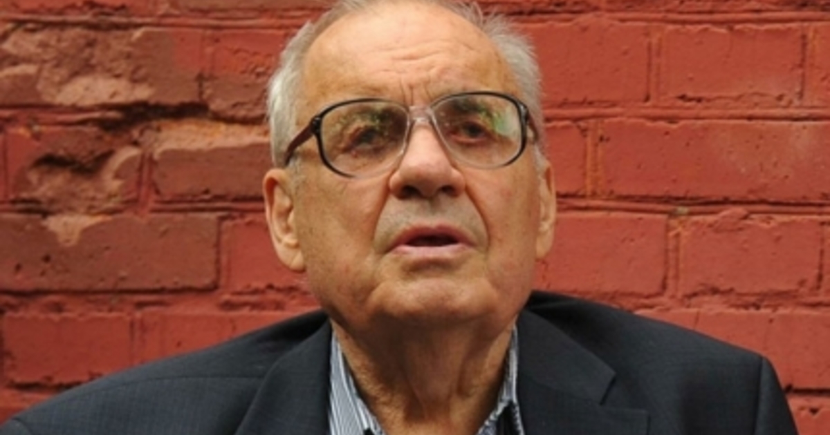 Умер Эльдар Рязанов звезды скорбят об утрате режиссера