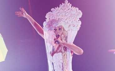 Оля Полякова провела тур на уколах от бронхита