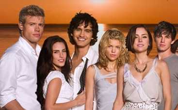 Сериал Беверли Хиллз получил современное продолжение