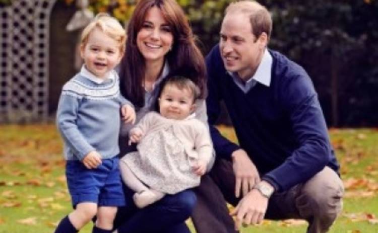 Кейт Миддлтон и принц Уильям опубликовали семейное фото