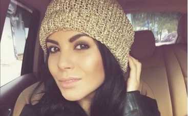 Настя Каменских показала декольте в прозрачном платье (ФОТО)