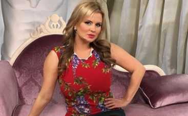 Анне Семенович в детстве запрещали есть шоколад