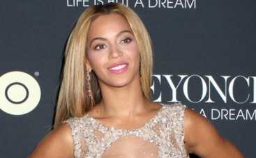 Бейонсе все тяжелей скрыть беременность (ФОТО)