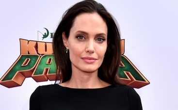 Панда Кунг-Фу 3: Анджелина Джоли посетила премьеру с детьми (ФОТО)