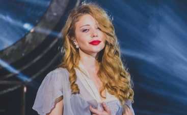 Тина Кароль все еще не верит в кончину мужа