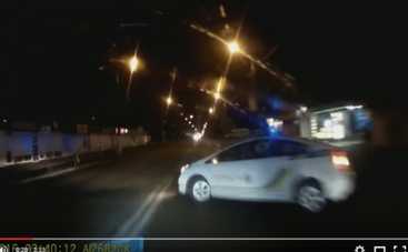 Киевский таран. Авто полиции спровоцировало аварию (ВИДЕО)