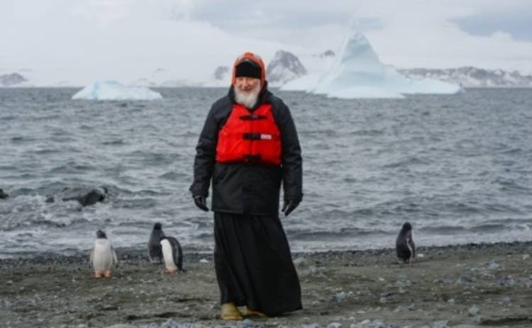 Патриарх и пингвины. Русский мир проник в Антарктиду