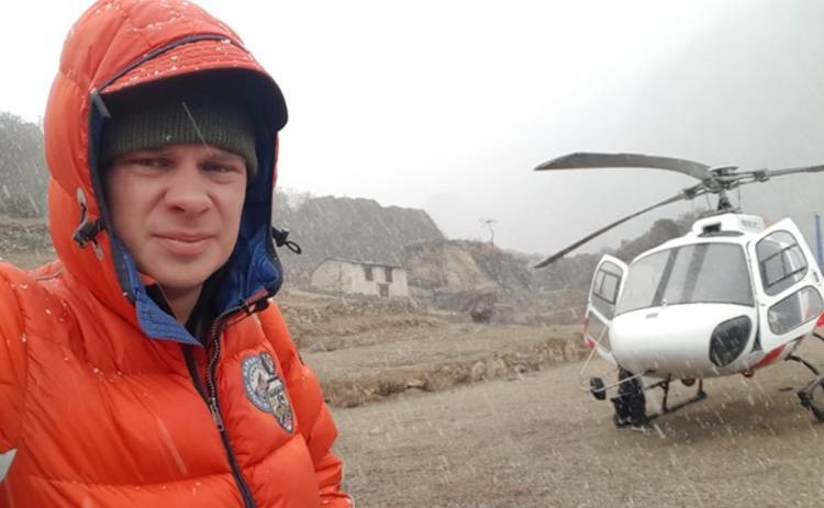 Дмитрий Комаров эвакуирован с Эвереста и находится в госпитале (ФОТО)