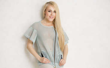 Alyosha все свое носит с собой