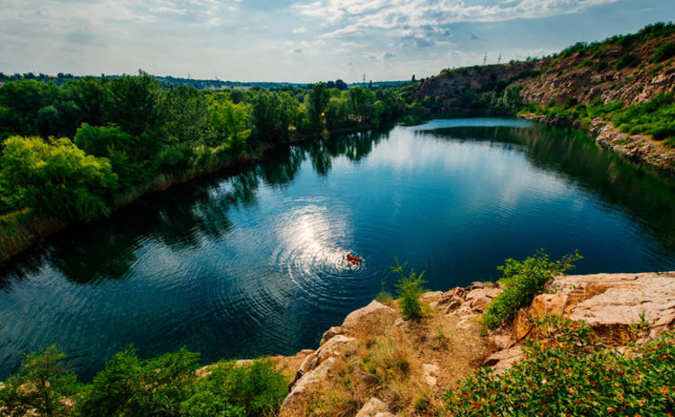 Лето в Украине: Топ-5 не банальных мест для отдыха