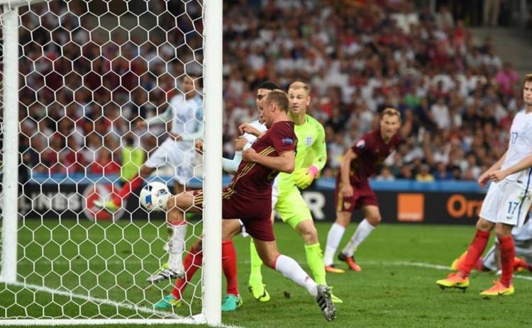 Евро-2016: В матче с Англией Россия еле унесла ноги (видео)