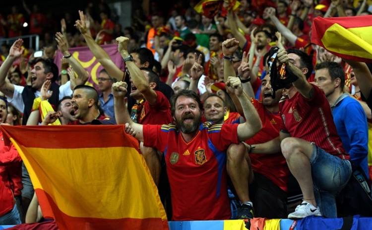 Евро-2016: Испания громит Турцию и идет дальше (видео)