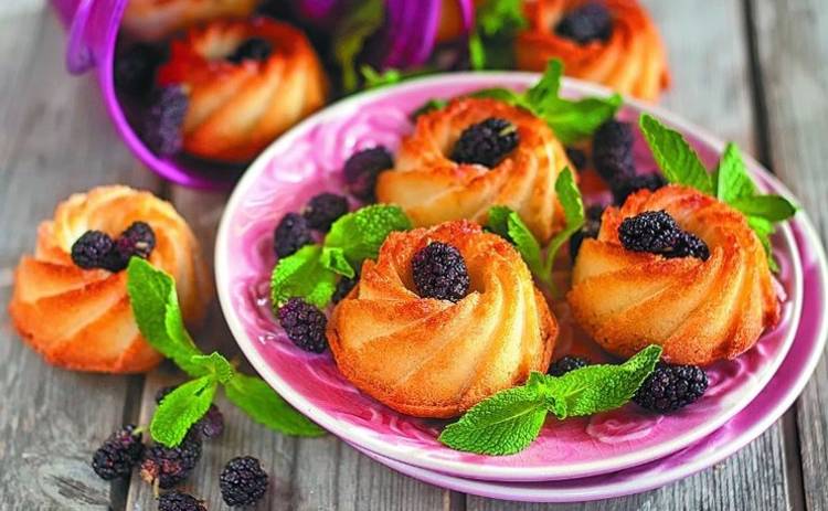 ТОП-5 рецептов летней выпечки с ягодами (фото) - tv.ua