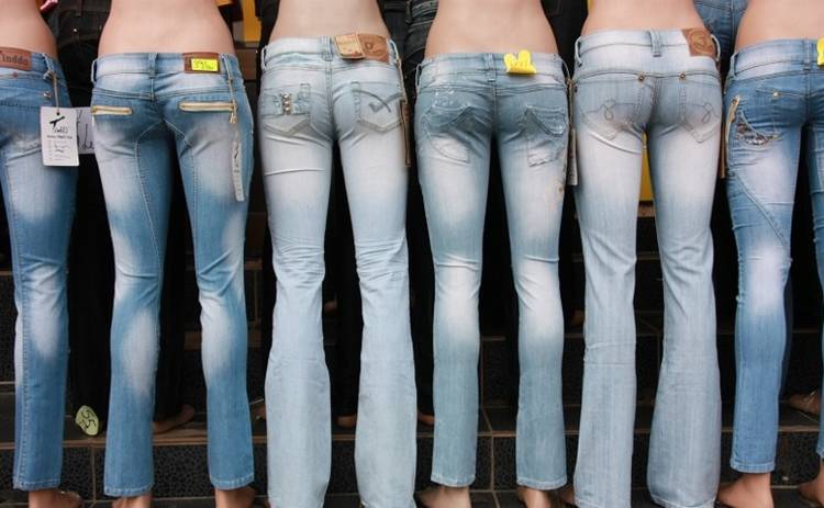 ТОП-5 моделей джинсов, актуальных этим летом
