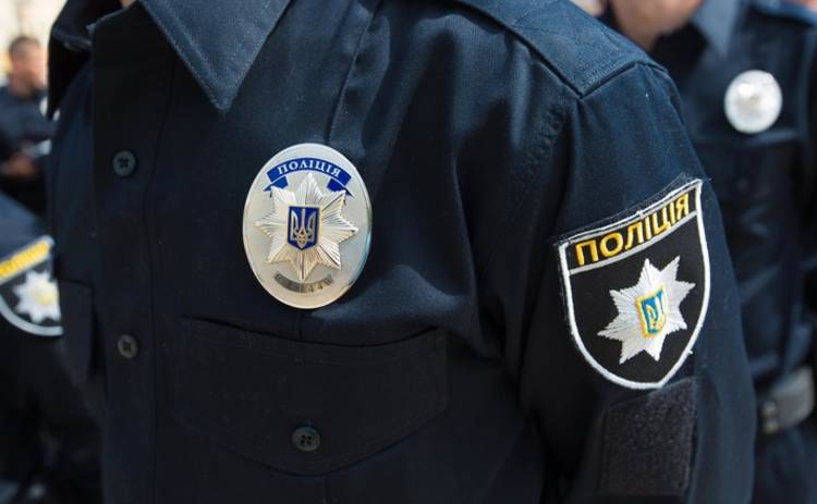 В Тернополе пенсионерка покусала полицейского