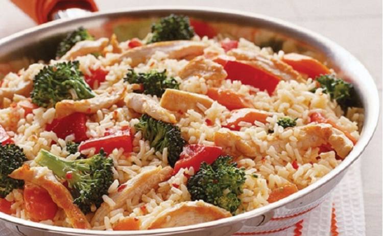 Курица с рисом и овощами «Легкая походка» (рецепт)