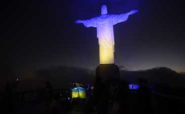 Статуя Христа-Спасителя в Бразилии стала сине-желтой (видео)