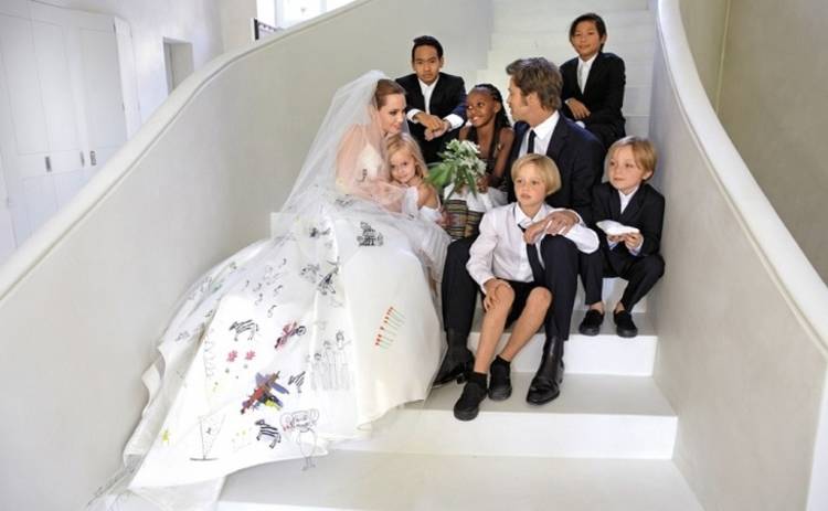 Брэд Питт и Анджелина Джоли начали бракоразводный процесс