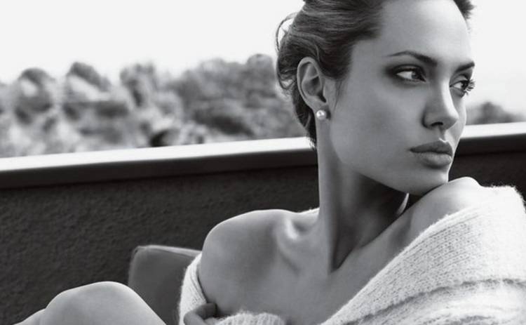 Анджелина Джоли на грани нервного срыва из-за развода