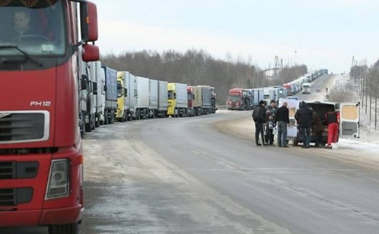 Завтра Киев будет закрыт для грузовиков
