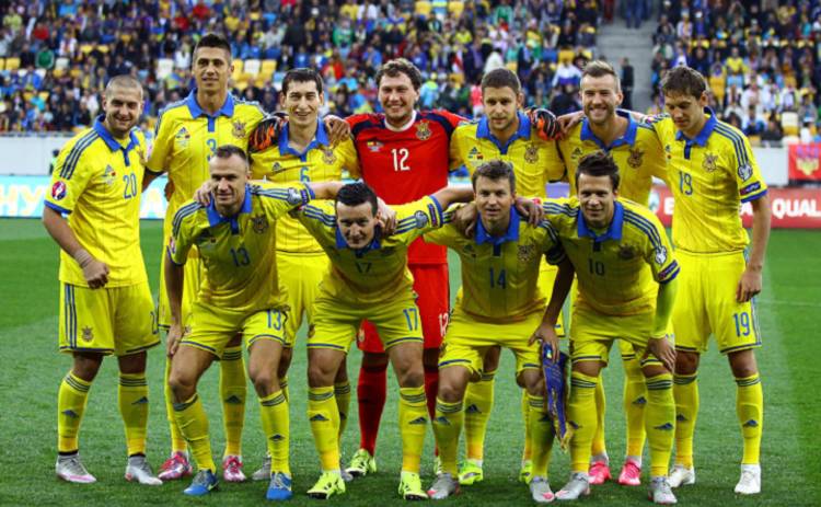 ФИФА наказала Украину из-за болельщиков