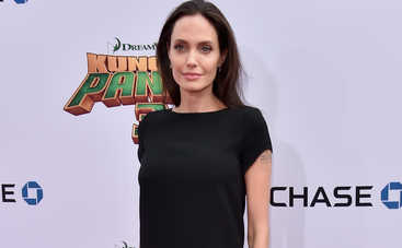 Анджелина Джоли хочет усыновить еще одного ребенка