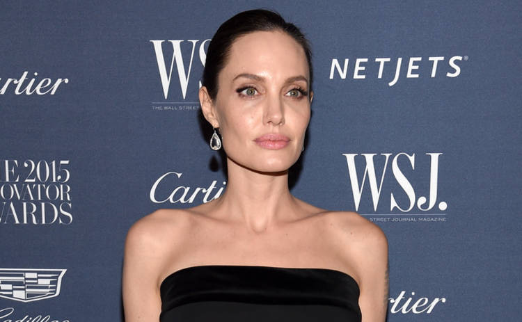 Анджелина Джоли закрутила новый роман и собирается рожать ребенка, - СМИ