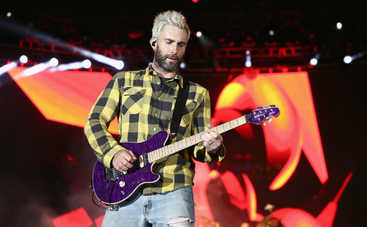 Группа Maroon 5 подготовила для поклонников двойной сюрприз