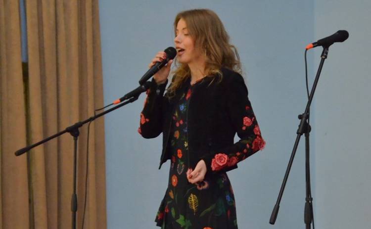 Певица OHITVA стала почетной гостьей на кадетском балу
