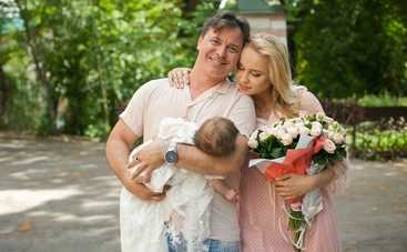 Ведущая канала «Украина» Лилия Ребрик крестила младшую дочку