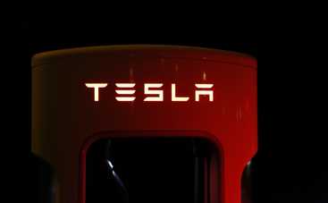 Компания Tesla Motors осталась без главного инженера