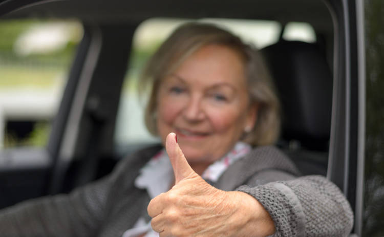 81-летняя пенсионерка доехала из Южной Африки в Лондон на машине
