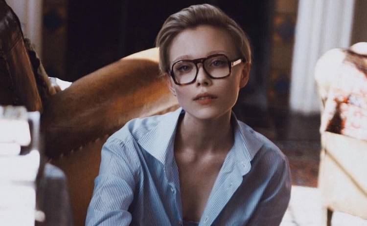 Украинская актриса Иванна Сахно засветила откровенное декольте в Голливуде