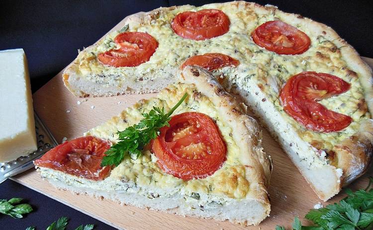 Пирог с сыром и помидорами (рецепт)