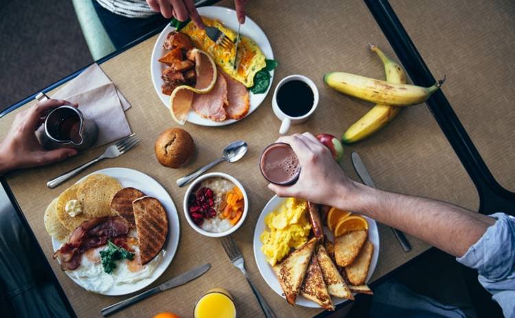 Пропускаете завтрак? Медики узнали, чем грозит вредная привычка