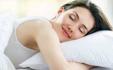 Ученые определили самую вредную позу для сна