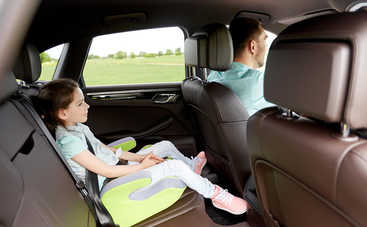 Пометка для родителей: 4 правила перевозки ребенка в машине