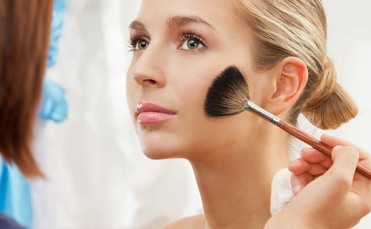 Раскрываем тренды 2019 года: природный макияж