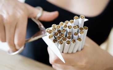 Курение или малоактивный образ жизни: врачи рассказали, что опаснее