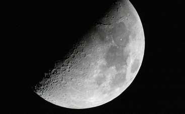 Опубликован первый в истории снимок обратной стороны Луны