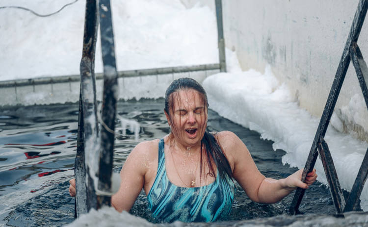 Крещение 2019: в чем польза погружения в ледяную прорубь