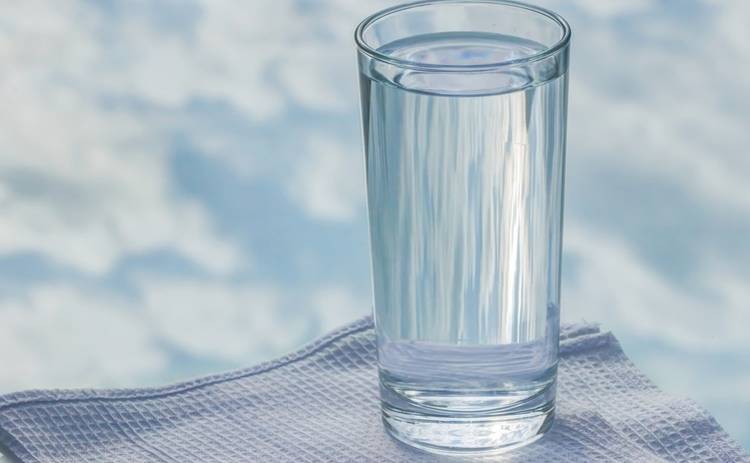 Ульяна Супрун рассказала о важности употребления воды и разрушила один из мифов