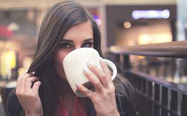 Почему вредно пить много чая и кофе: наблюдение медиков