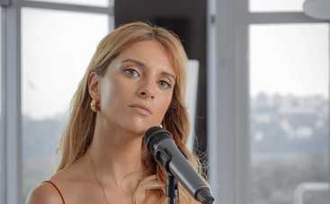 KARYN вразила фанатів відвертістю в новій пісні «В Києві»