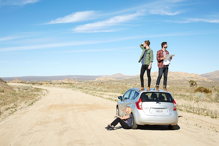 desert_automobile_car_lifestyle_advertising_photographer_los_angeles_desert_road_trip_lost_landscape_map_standing_on_car_blue_sky_mike_henry_photo_la_